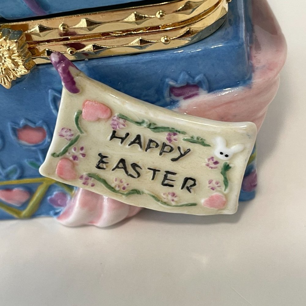 CWC Porcelain Box Easter Bunnies & Eggs Hinged Keepsake Hand Painted Home Decor - Picture 6 of 16